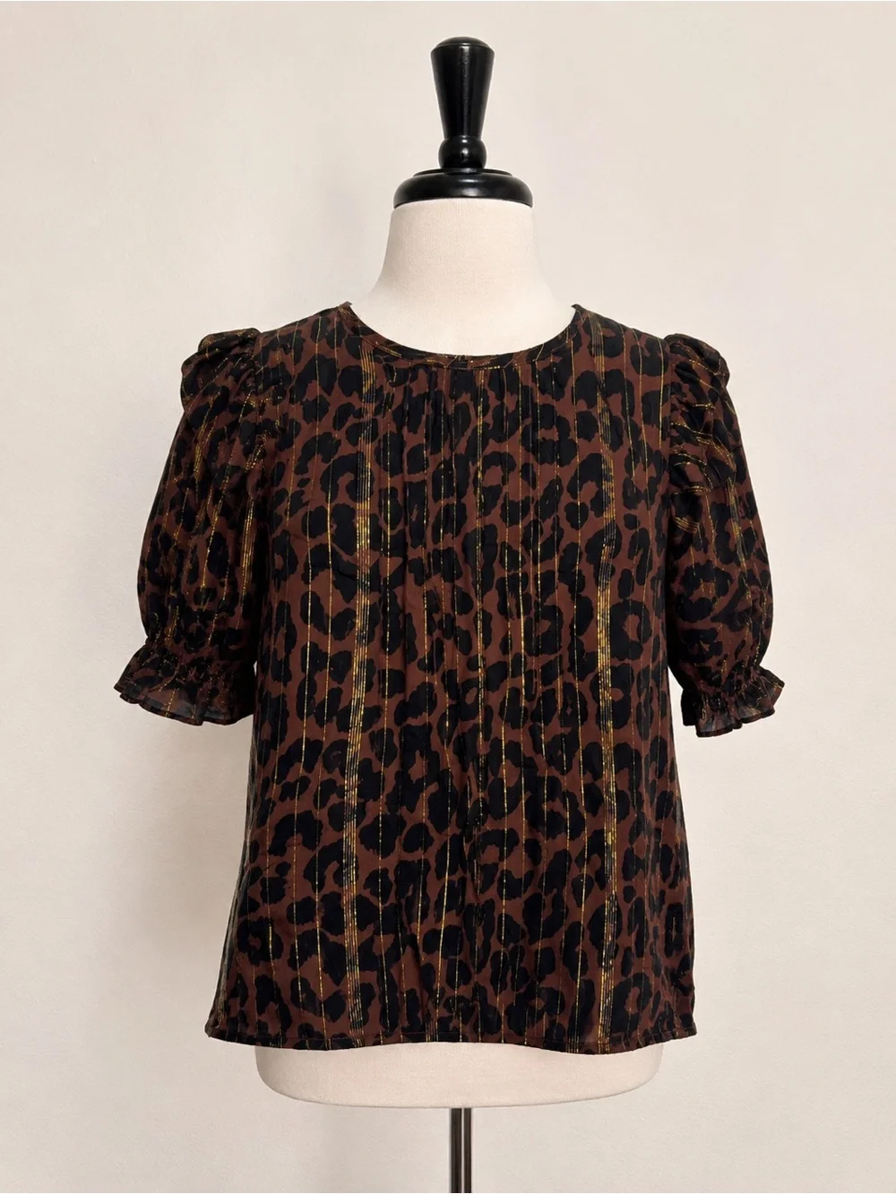 Leopard Print Puff Sleeve Top in Brown with Gold Accents Loft size medium